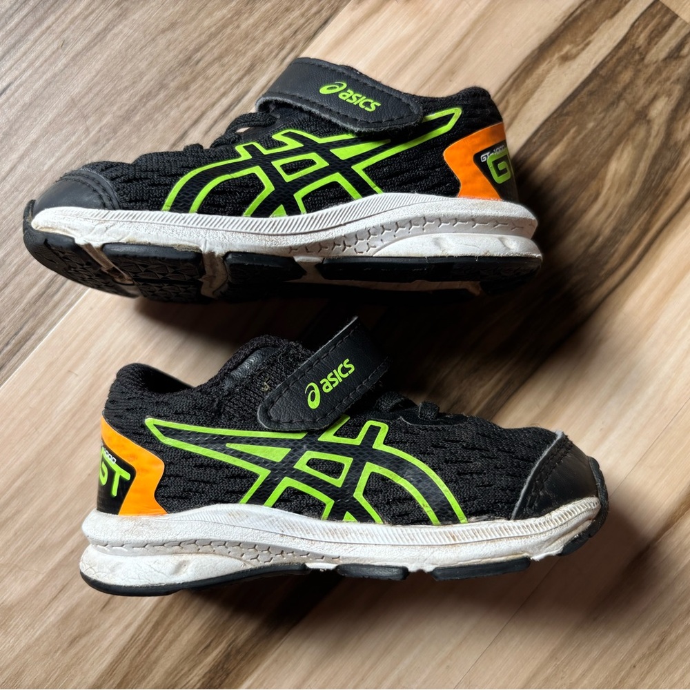 Asics Kids Black and Neon Green Sneakers